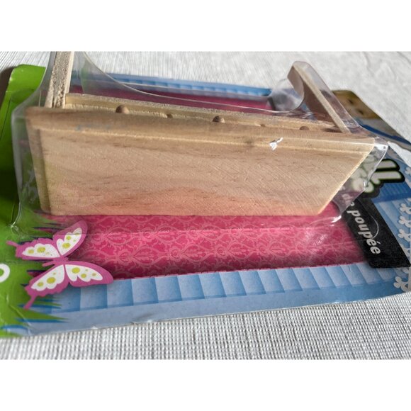 Dollhouse Wooden Furniture Table & Dresser New In Package Suitable For Ages 3+ - Picture 4 of 10